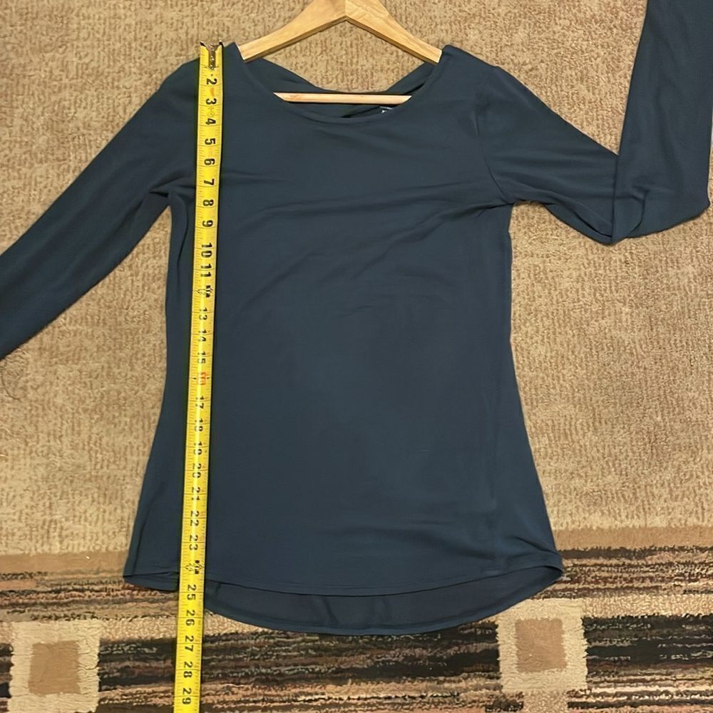 Athleta  Open Back Top - Picture 6 of 6